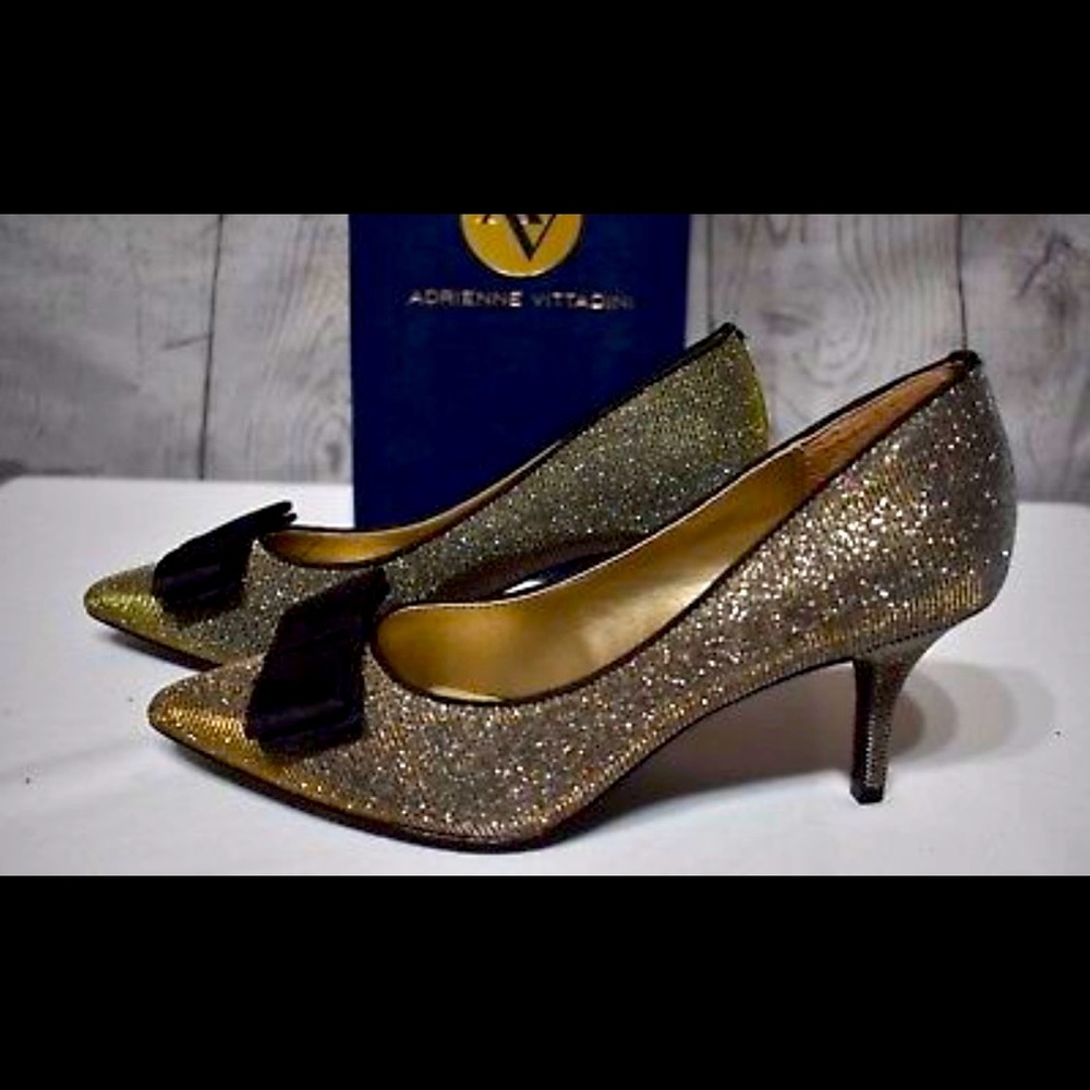 Adrienne Vittadini Siv Bow Pumps